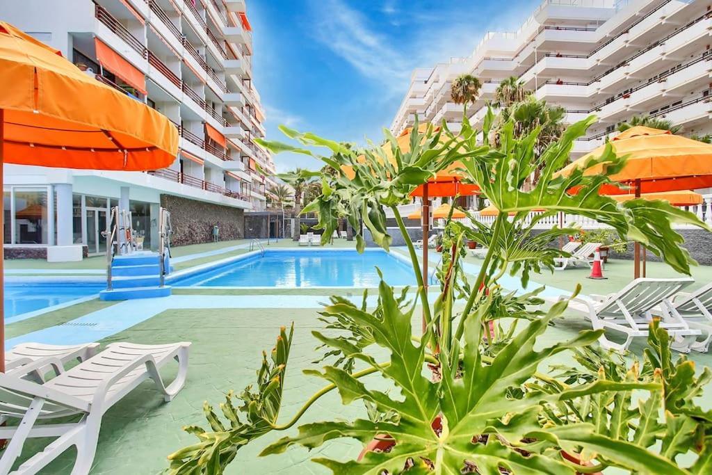 Alexander Apartment Playa De Las Americas Luaran gambar